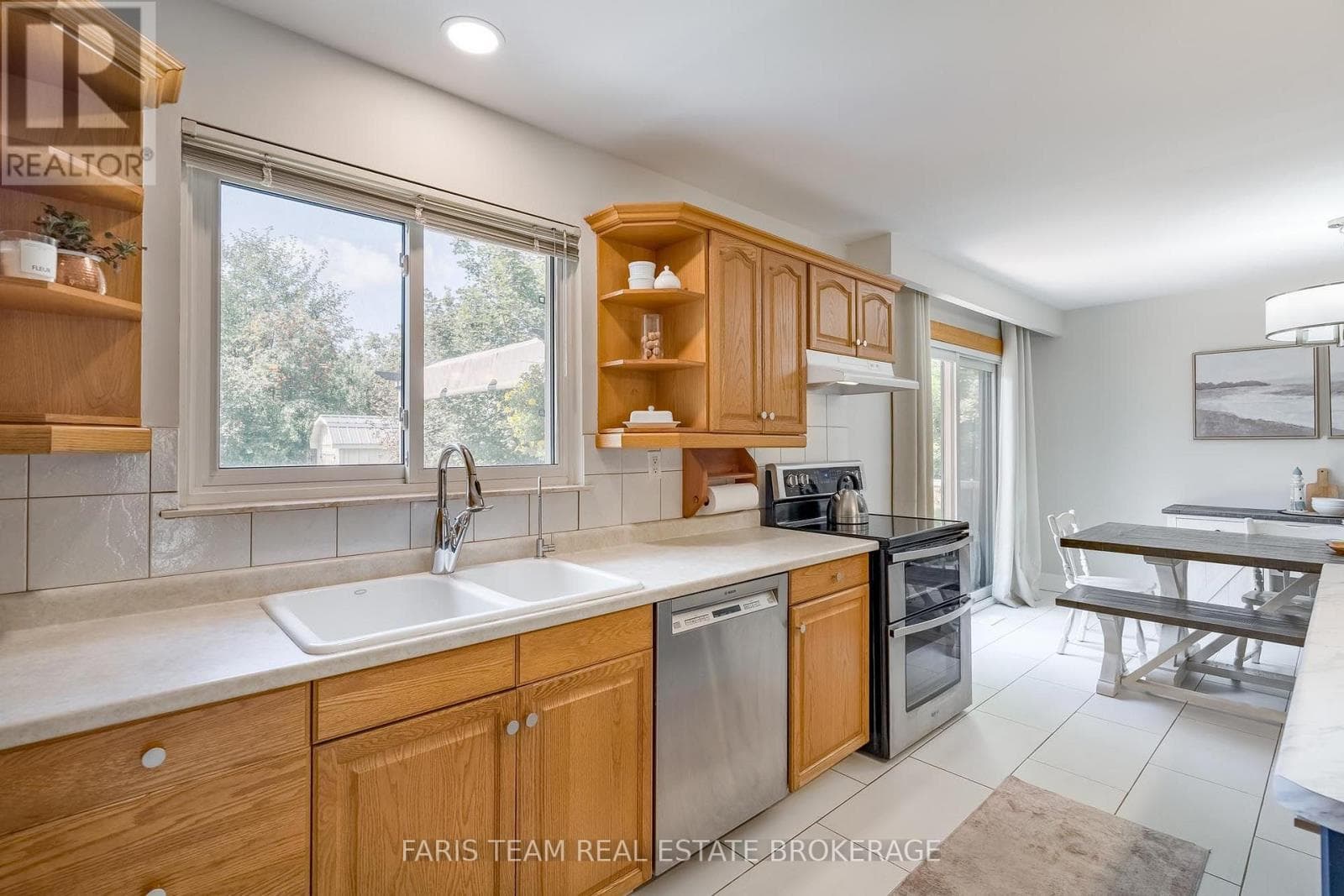 Single Family at 42 Briar Road, Barrie (Allandale Heights), Ontario - Photo 6 - RE/MAX Garden City Realty