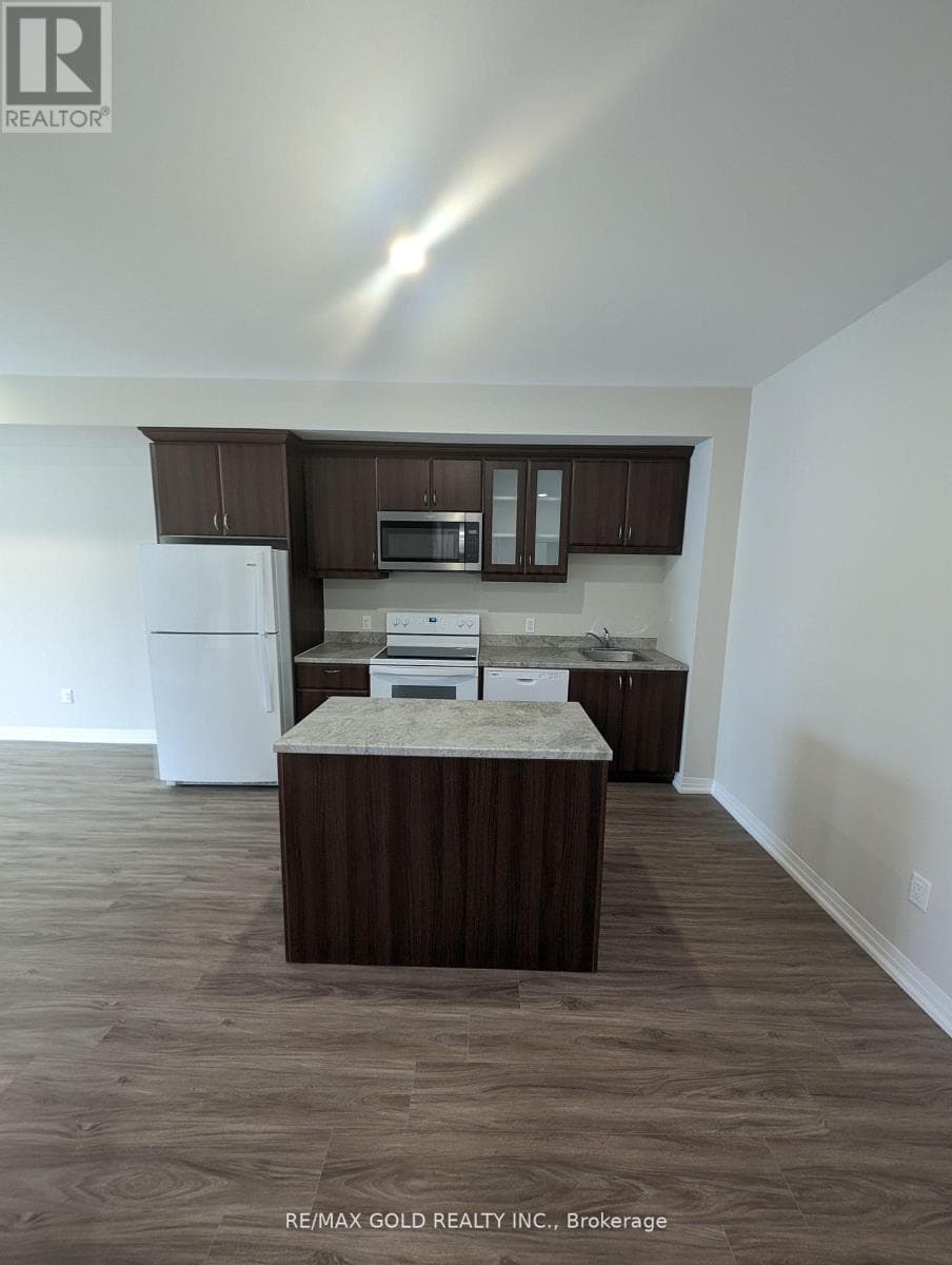 Single Family at 105- 50 Herrick Avenue, St. Catharines (Oakdale), Ontario - Photo 5 - RE/MAX Garden City Realty