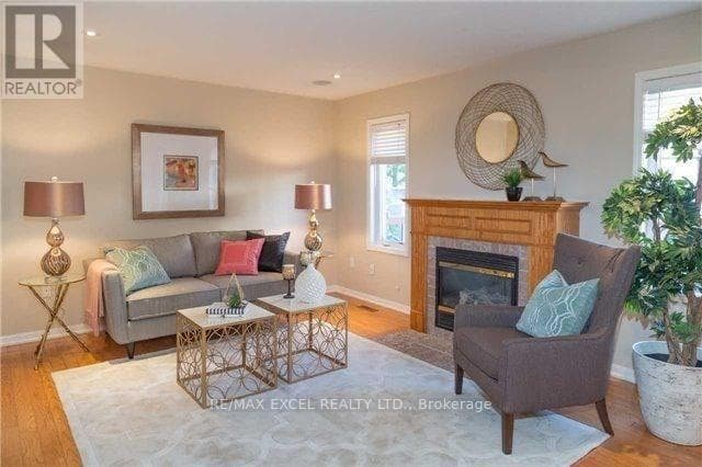 Single Family at 9 Baycliffe Drive, Whitby (Williamsburg), Ontario - Photo 3 - RE/MAX Garden City Realty