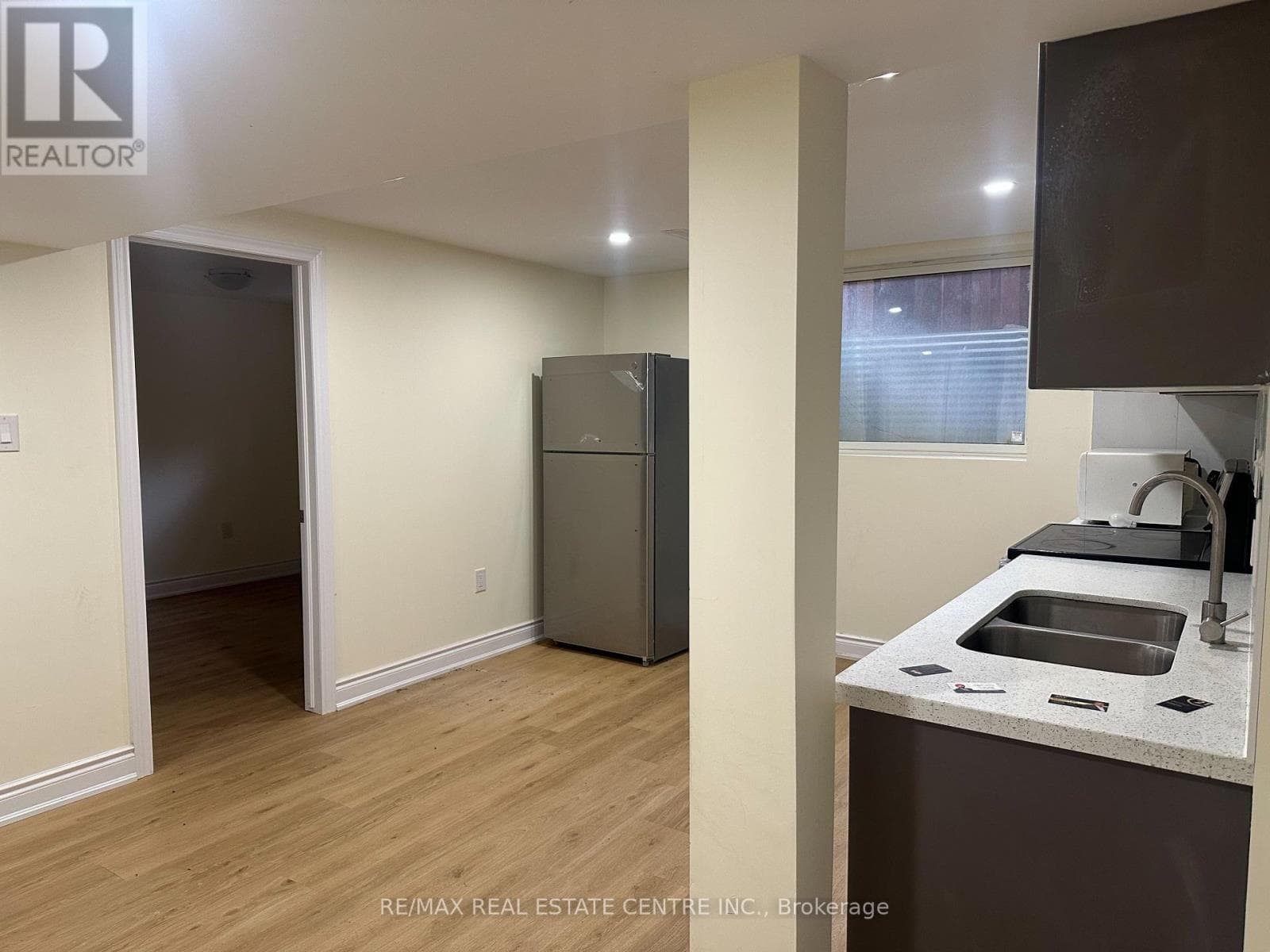 Single Family at 31 Haslemere Avenue, Brampton (Brampton East), Ontario - Photo 2 - RE/MAX Garden City Realty
