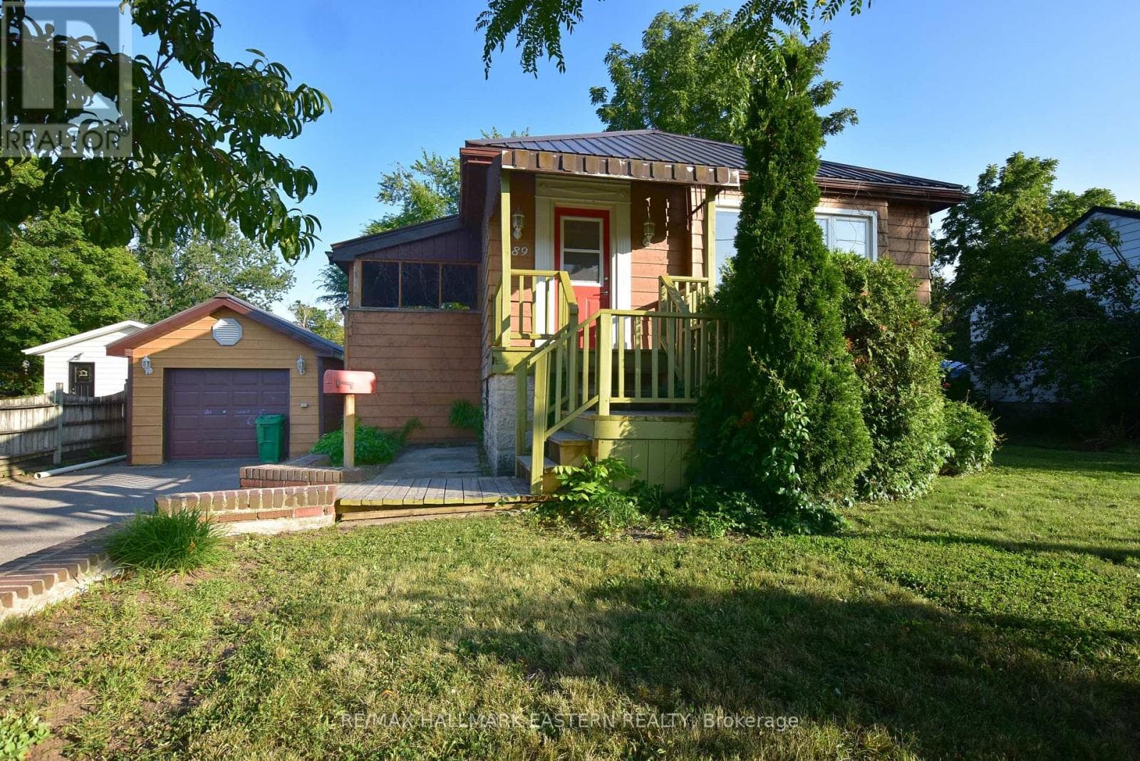 Single Family at 289 Bennet Street, Peterborough (Northcrest Ward 5), Ontario - Photo 3 - RE/MAX Garden City Realty
