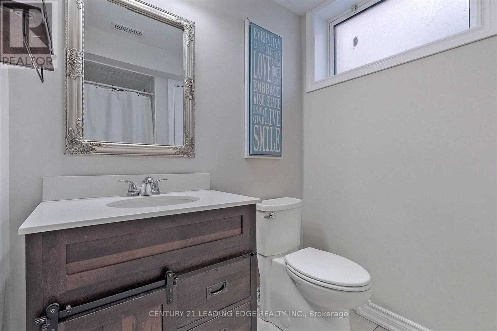 Single Family at 308 Elgin Street, Oshawa (McLaughlin), Ontario - Photo 7 - RE/MAX Garden City Realty