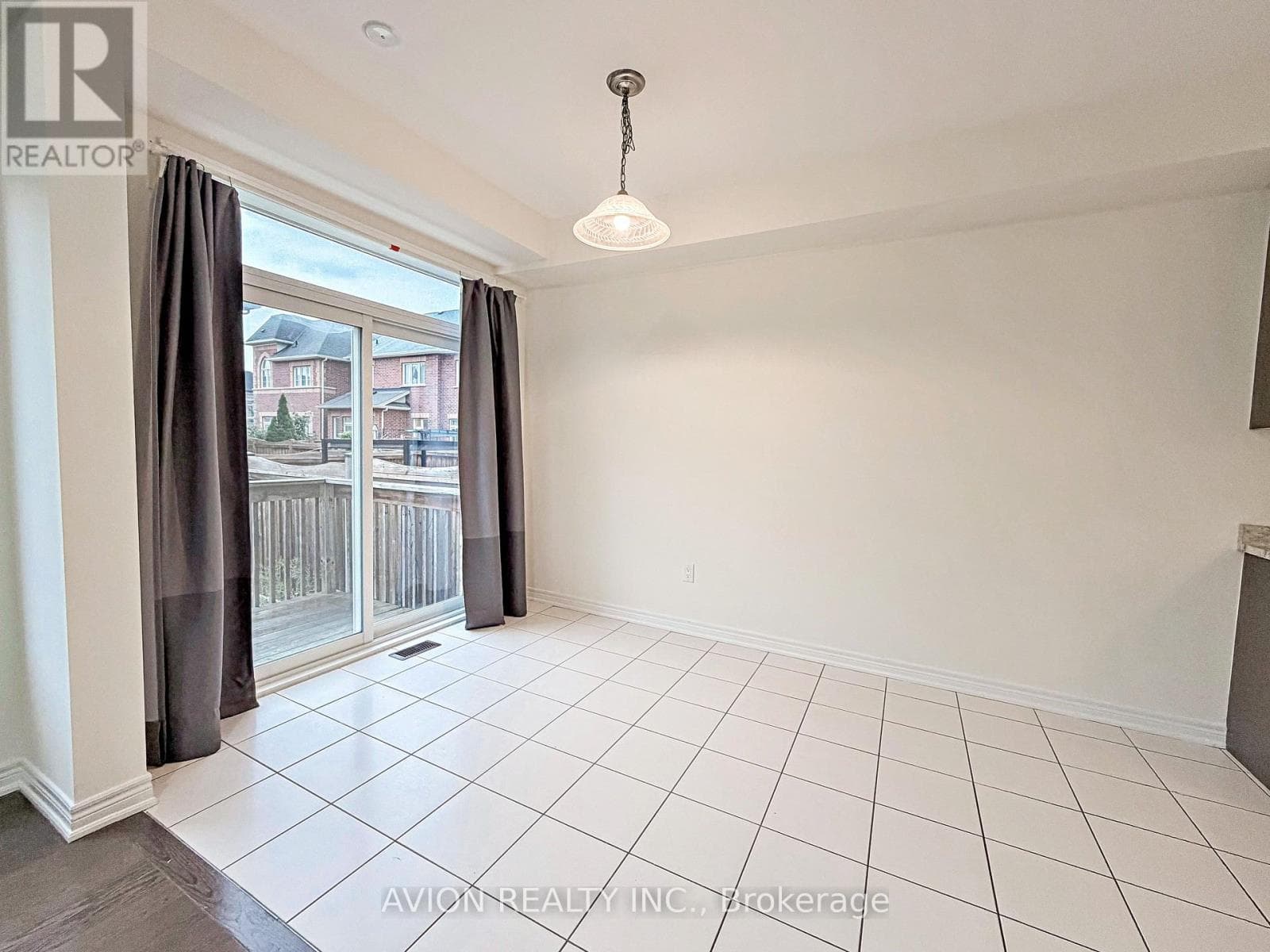 Single Family at 124 Wilfred Murison Avenue, Markham (Berczy), Ontario - Photo 8 - RE/MAX Garden City Realty