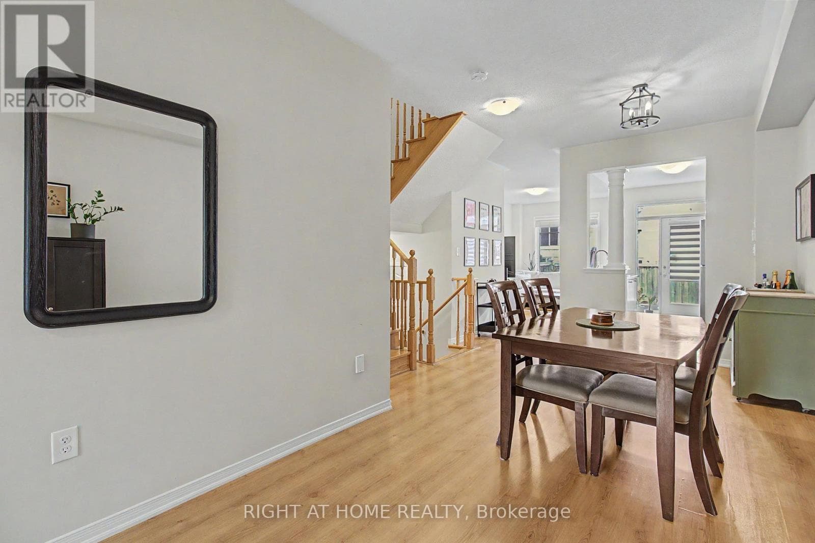 Single Family at 2051 Fiddlers Way, Oakville (WM Westmount), Ontario - Photo 8 - RE/MAX Garden City Realty