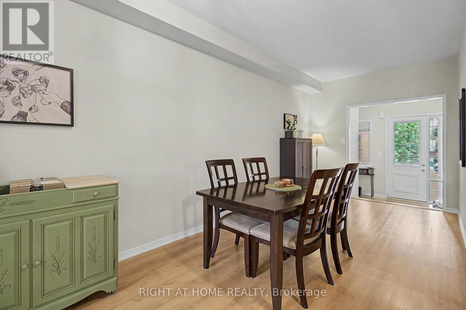 Single Family at 2051 Fiddlers Way, Oakville (WM Westmount), Ontario - Photo 9 - RE/MAX Garden City Realty