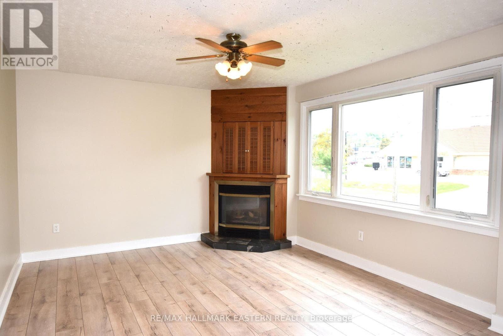 Single Family at 289 Bennet Street, Peterborough (Northcrest Ward 5), Ontario - Photo 10 - RE/MAX Garden City Realty
