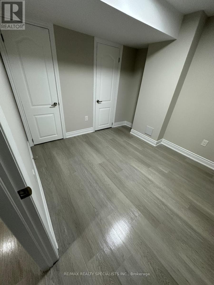 Single Family at 10 Bramacre Court, Brampton (Northwest Sandalwood Parkway), Ontario - Photo 4 - RE/MAX Garden City Realty