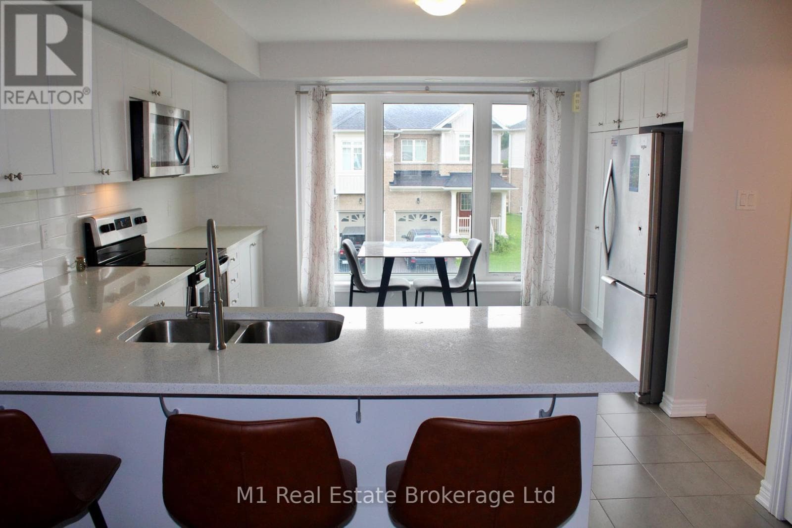 Single Family at 25- 198 Law Drive, Guelph (Grange Road), Ontario - Photo 4 - RE/MAX Garden City Realty