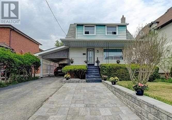 8 Farrell Avenue