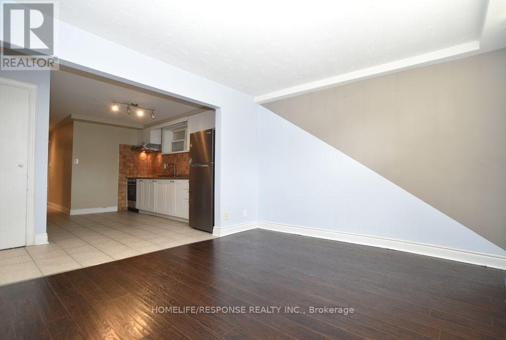 Multi-family at 1- 42 EMERALD Crescent, Toronto (New Toronto), Ontario - Photo 5 - RE/MAX Garden City Realty