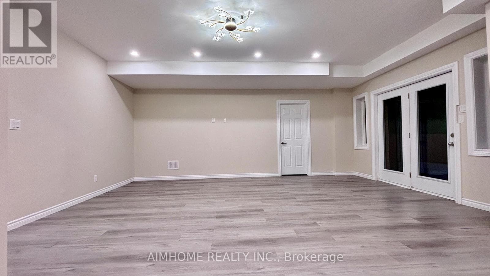 Single Family at 23 Ria Court, King (King City), Ontario - Photo 6 - RE/MAX Garden City Realty