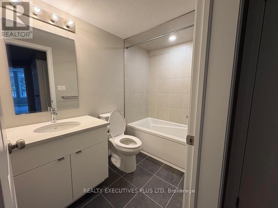 Single Family at 38 Thatcher Drive, Guelph (Kortright East), Ontario - Photo 10 - RE/MAX Garden City Realty
