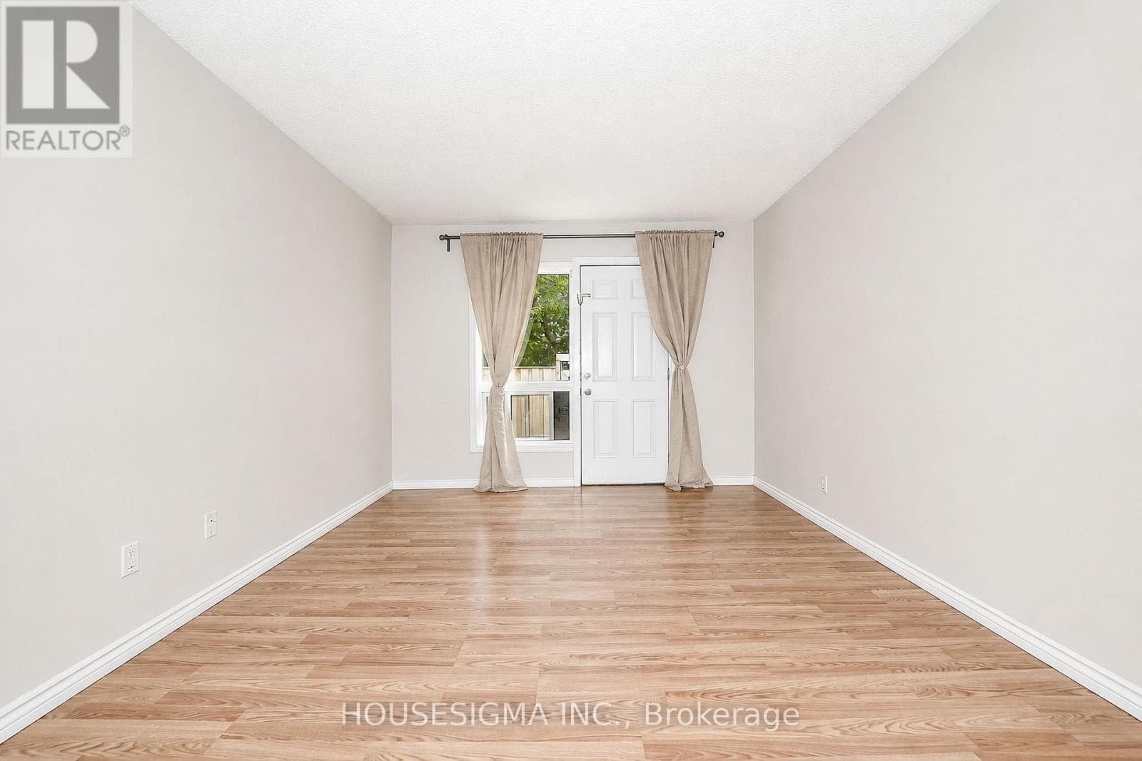 Single Family at 40- 506 Normandy Street, Oshawa (Central), Ontario - Photo 8 - RE/MAX Garden City Realty
