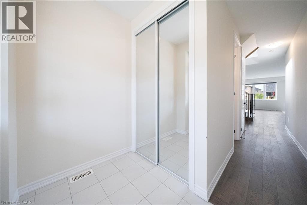 Single Family at 305 VANILLA Trail, Thorold, Ontario - Photo 3 - RE/MAX Garden City Realty