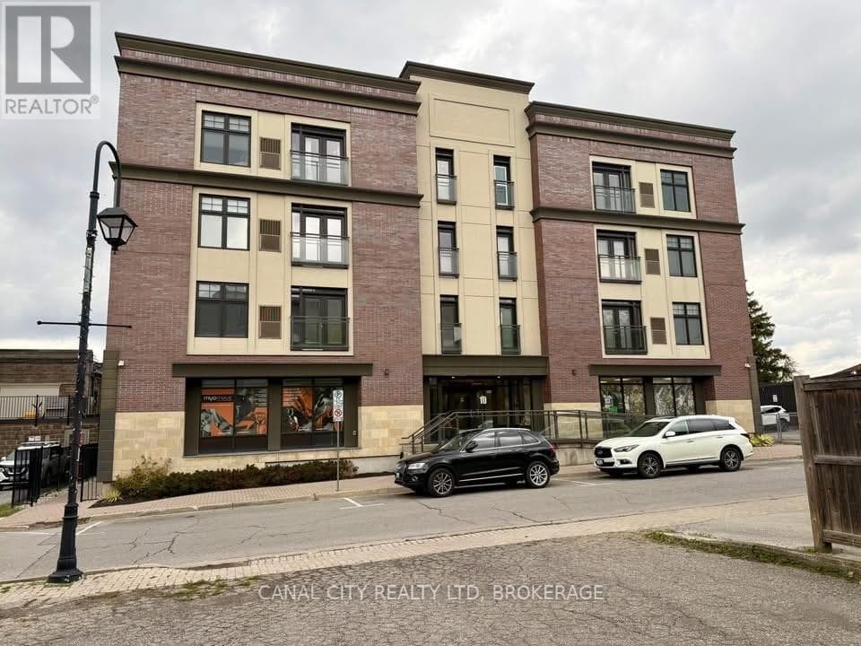 304- 10 Albert Street