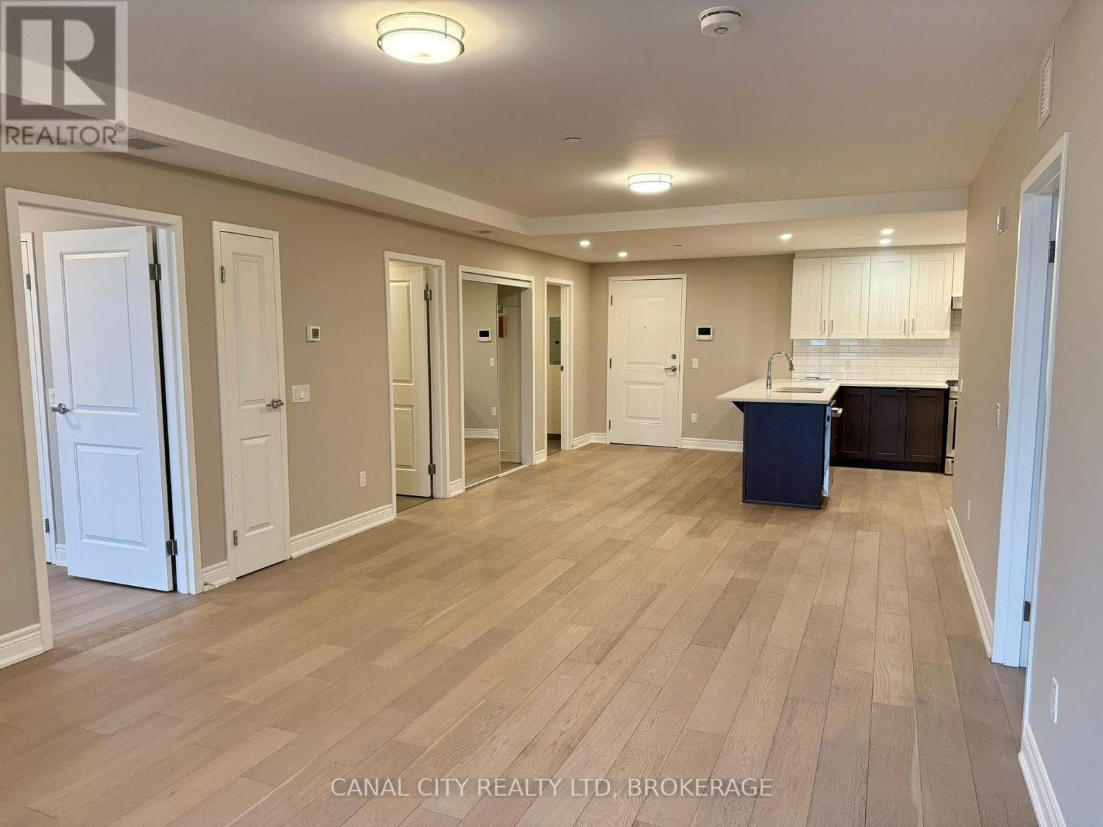 Single Family at 304- 10 Albert Street, Thorold (Thorold Downtown), Ontario - Photo 5 - RE/MAX Garden City Realty