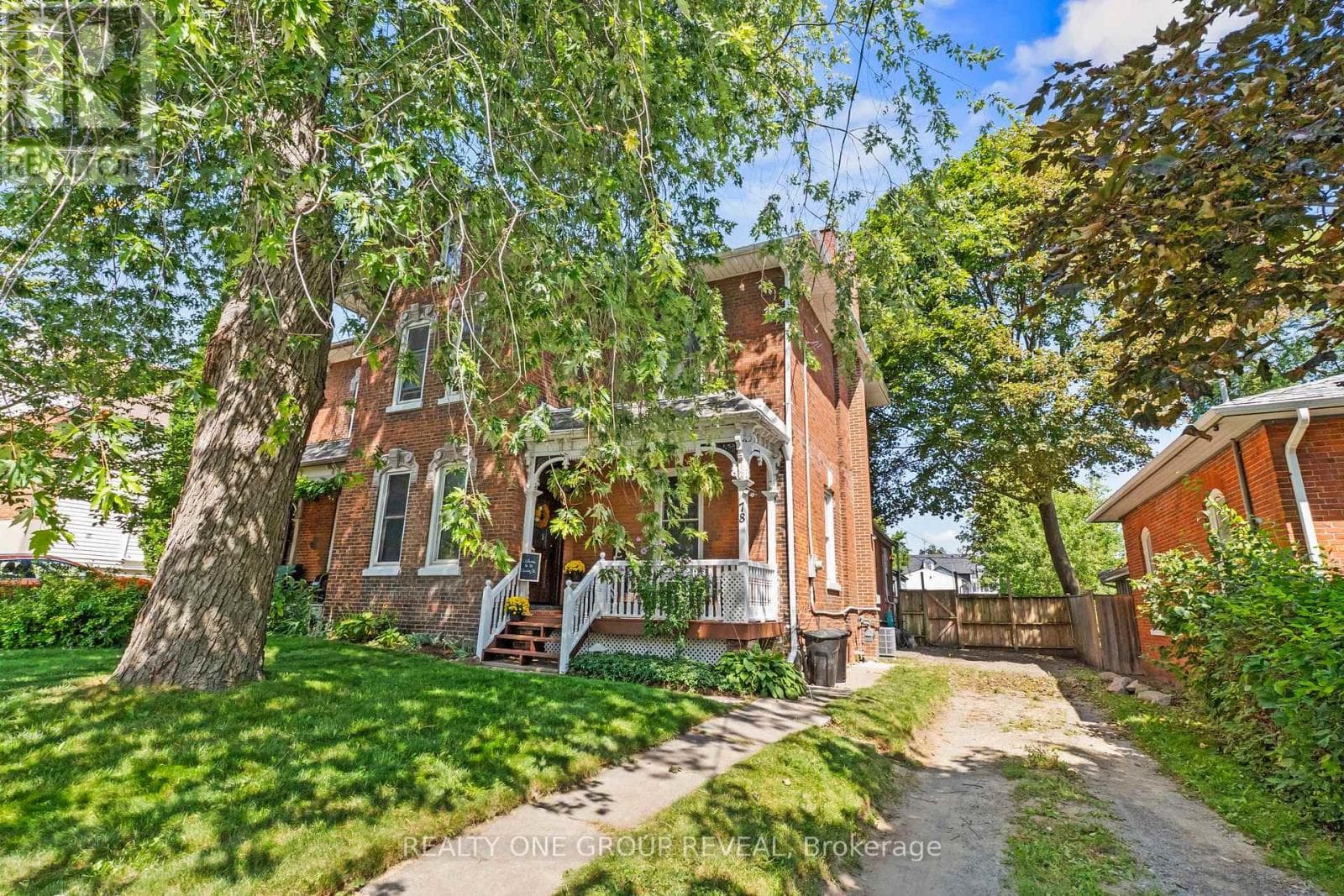 Single Family at 78 Queen Street, Clarington (Bowmanville), Ontario - Photo 4 - RE/MAX Garden City Realty