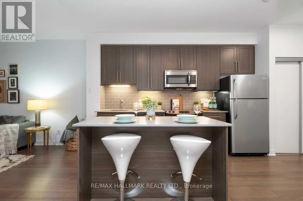 Single Family at 306- 1171 Queen Street, Toronto (Little Portugal), Ontario - Photo 7 - RE/MAX Garden City Realty