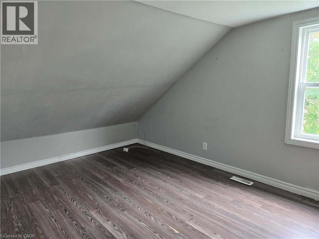 Single Family at 6269 FRANKLIN Avenue, Niagara Falls, Ontario - Photo 8 - RE/MAX Garden City Realty