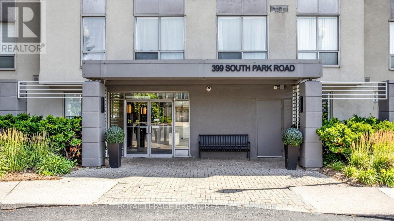 Single Family at 1005- 399 South Park Road, Markham (Commerce Valley), Ontario - Photo 3 - RE/MAX Garden City Realty