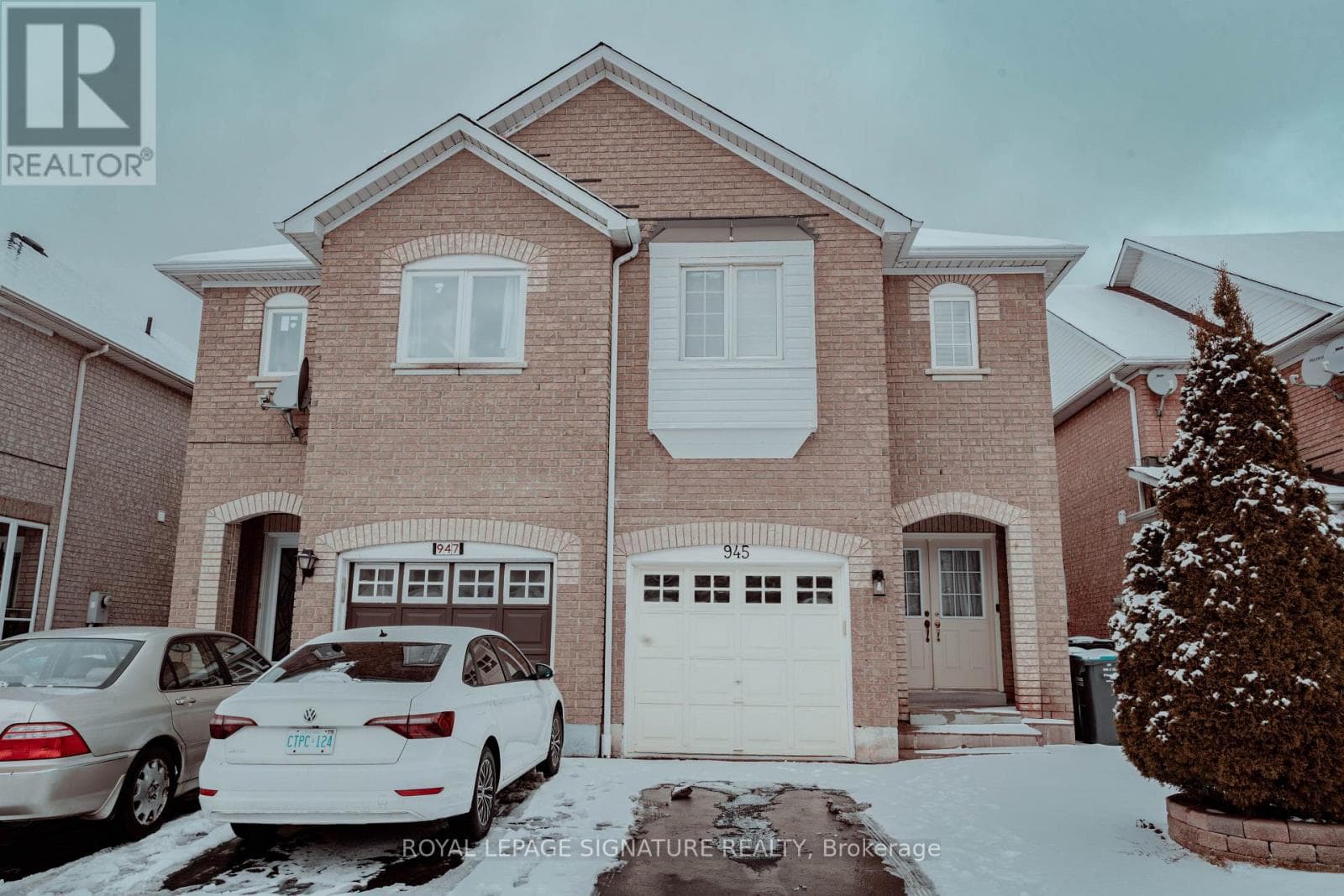 945 Mandolin Place