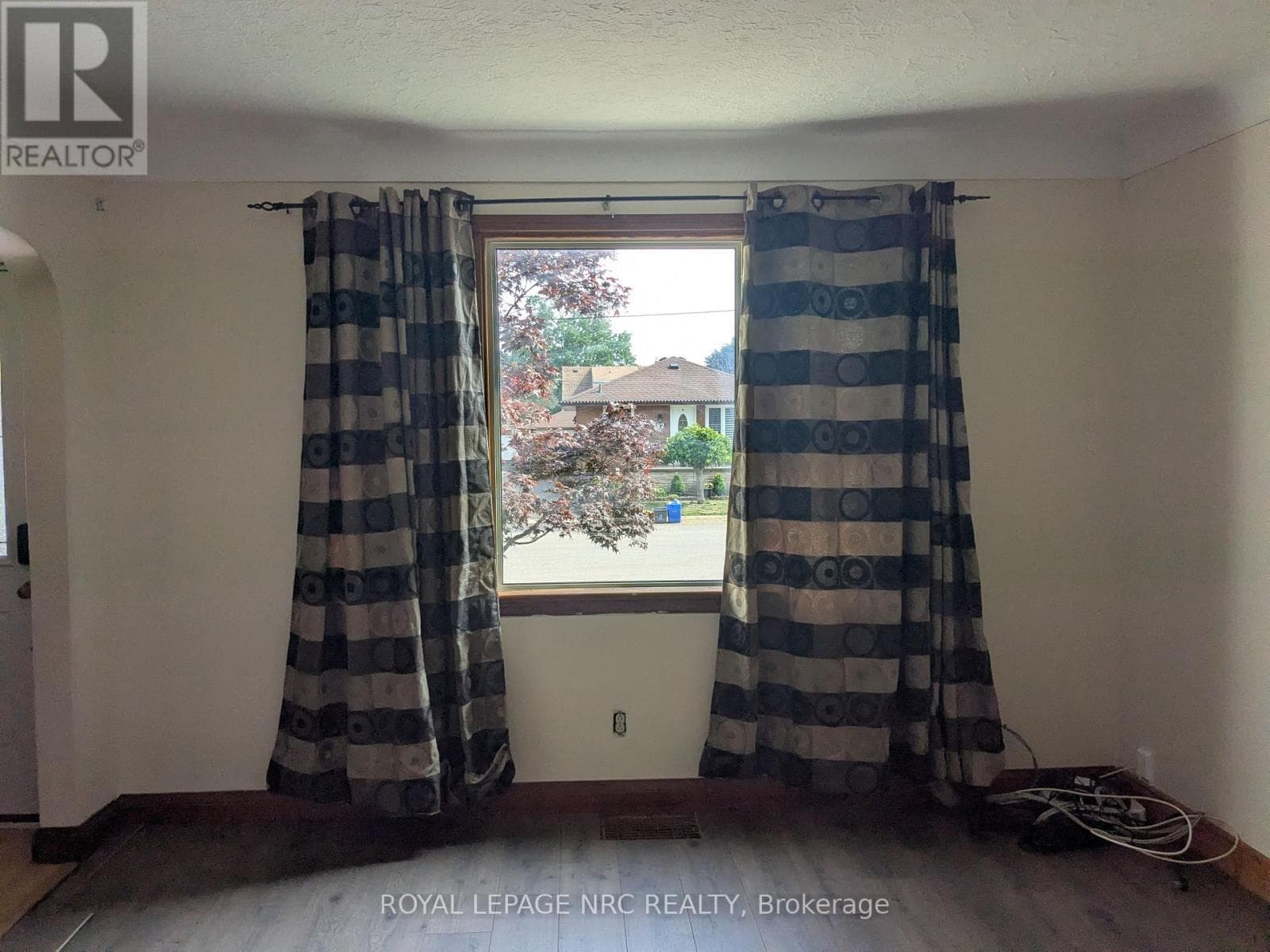 Single Family at Upper- 187 Neff Street, Port Colborne (Main Street), Ontario - Photo 5 - RE/MAX Garden City Realty