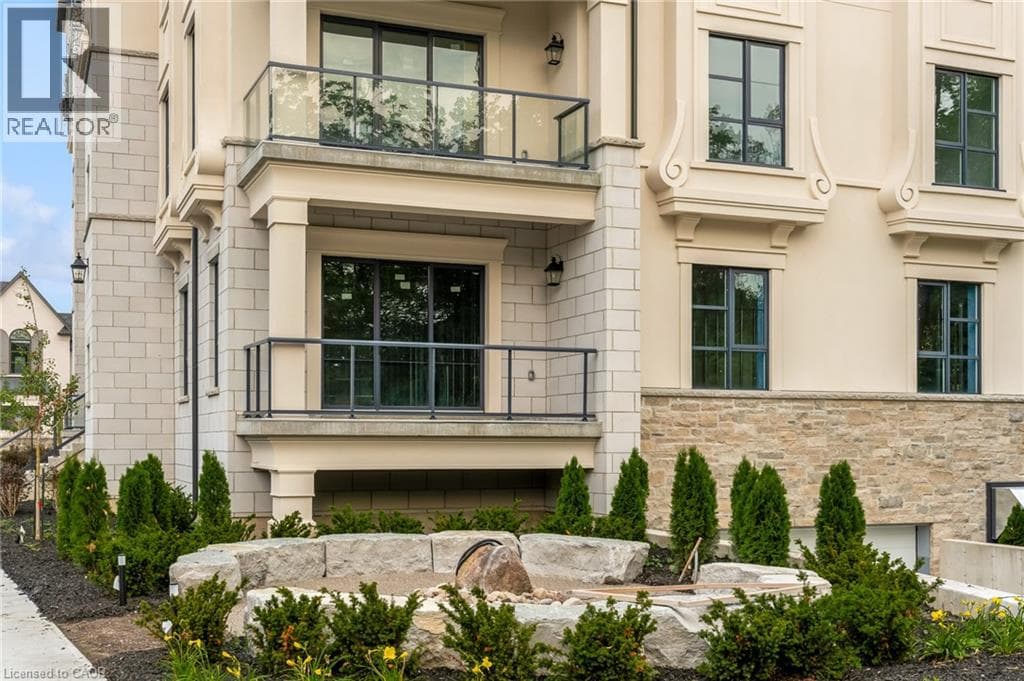 Single Family at 209- 2 ARBOURVALE Common, St. Catharines, Ontario - Photo 4 - RE/MAX Garden City Realty