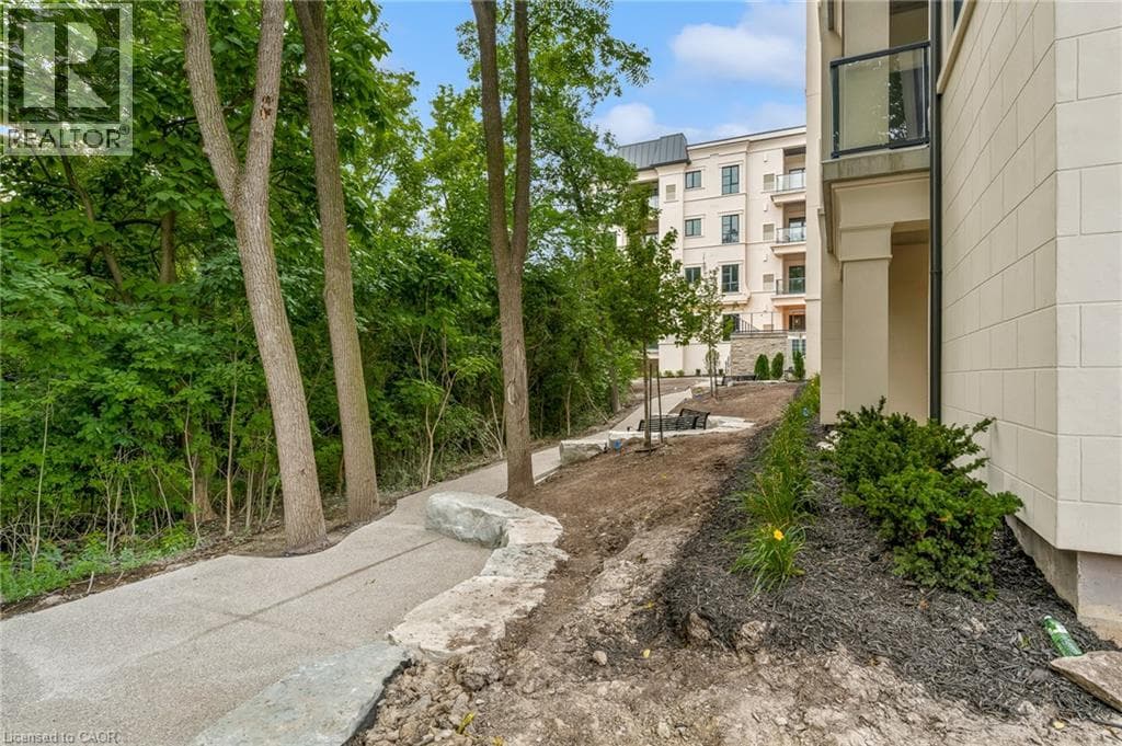 Single Family at 209- 2 ARBOURVALE Common, St. Catharines, Ontario - Photo 8 - RE/MAX Garden City Realty