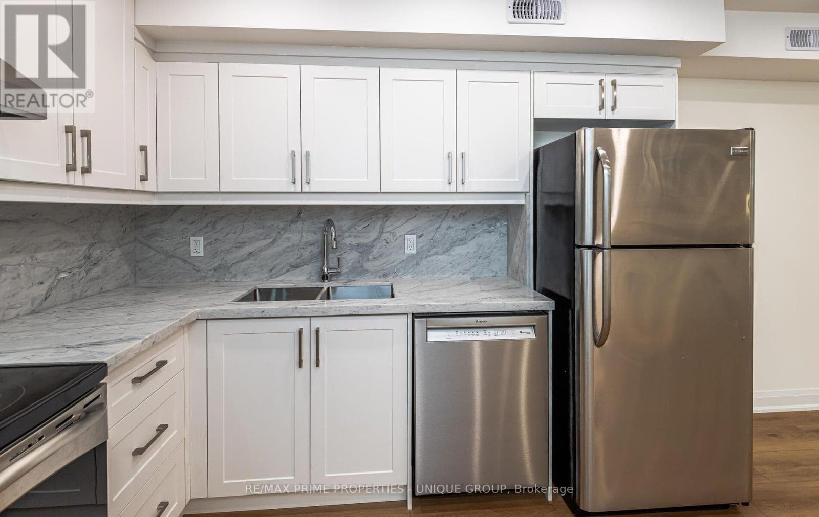 Multi-family at 3- 45 Astoria Avenue, Toronto (Mount Dennis), Ontario - Photo 5 - RE/MAX Garden City Realty