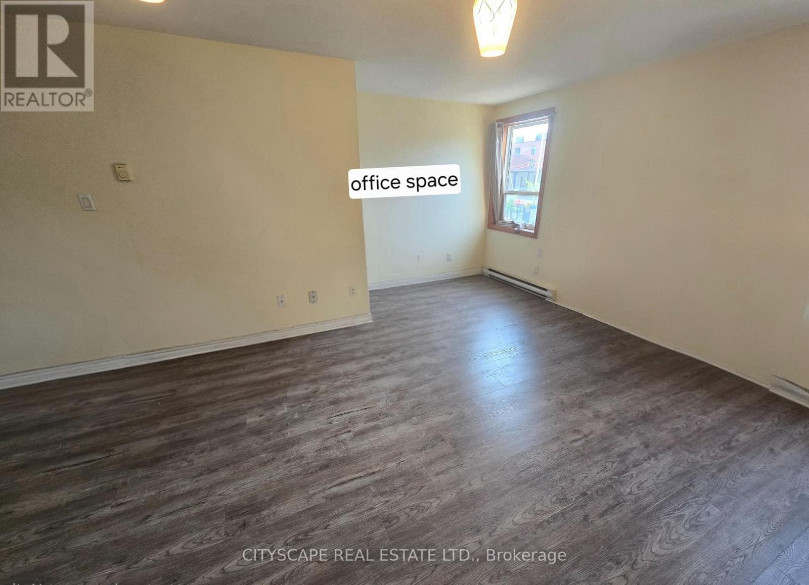 Single Family at 2A-FR- 911A Danforth Avenue, Toronto (Blake-Jones), Ontario - Photo 4 - RE/MAX Garden City Realty