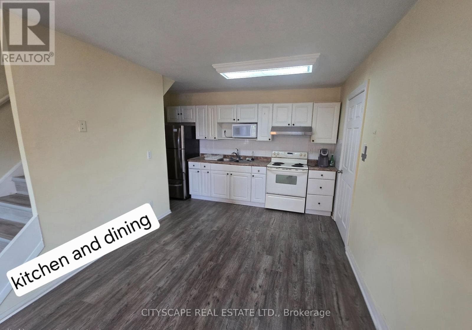 Single Family at 2A-FR- 911A Danforth Avenue, Toronto (Blake-Jones), Ontario - Photo 6 - RE/MAX Garden City Realty