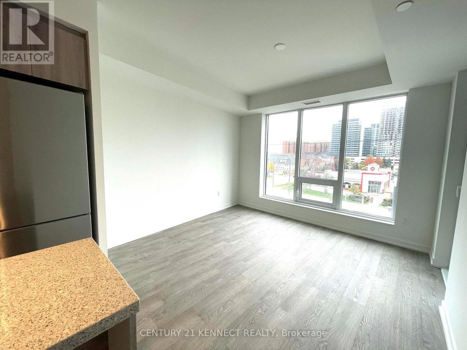 Single Family at 308E- 8868 Yonge Street, Richmond Hill (South Richvale), Ontario - Photo 7 - RE/MAX Garden City Realty