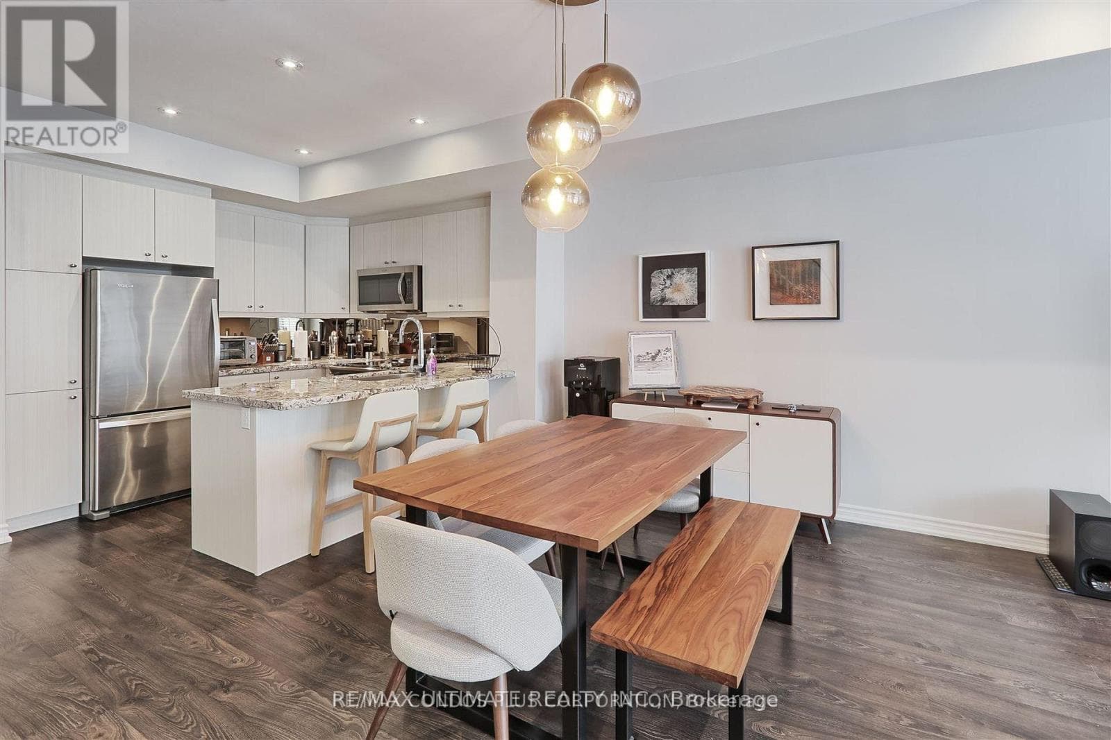 Single Family at 31- 70 Eastwood Park Gardens, Toronto (Long Branch), Ontario - Photo 3 - RE/MAX Garden City Realty