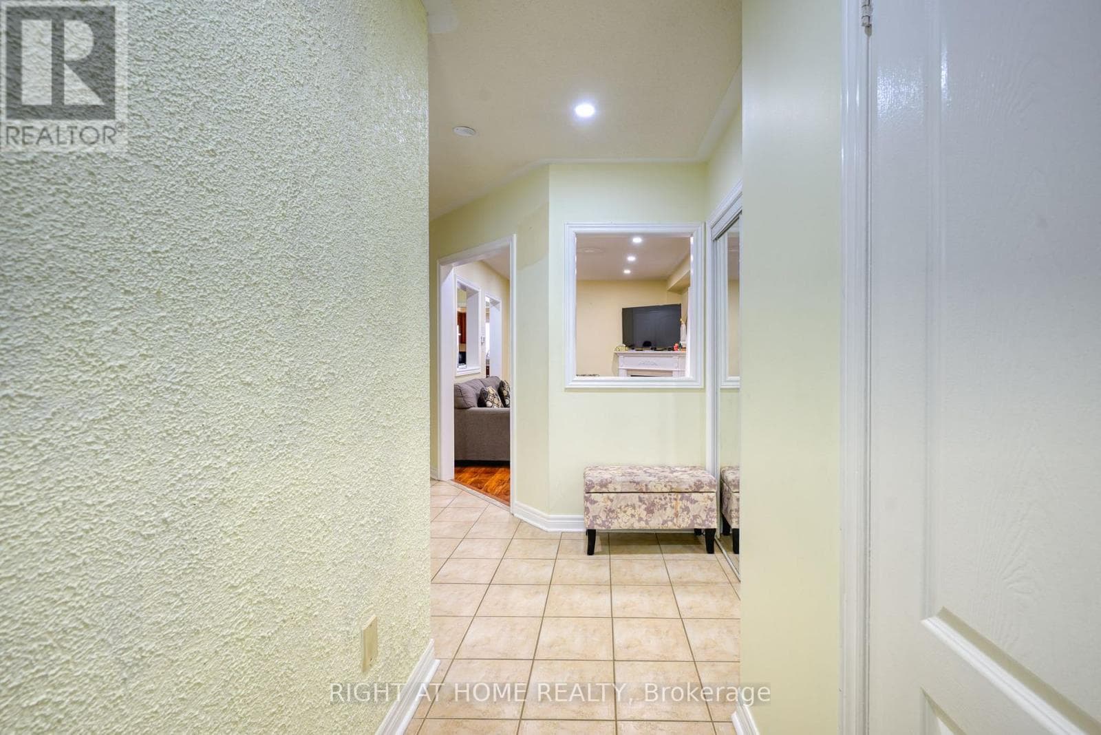Single Family at 6683 Opera Glass Crescent, Mississauga (Meadowvale Village), Ontario - Photo 3 - RE/MAX Garden City Realty