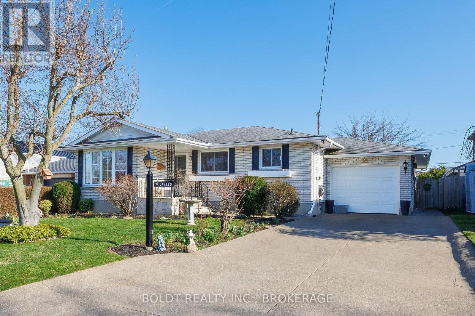 15 Nottingham Court
