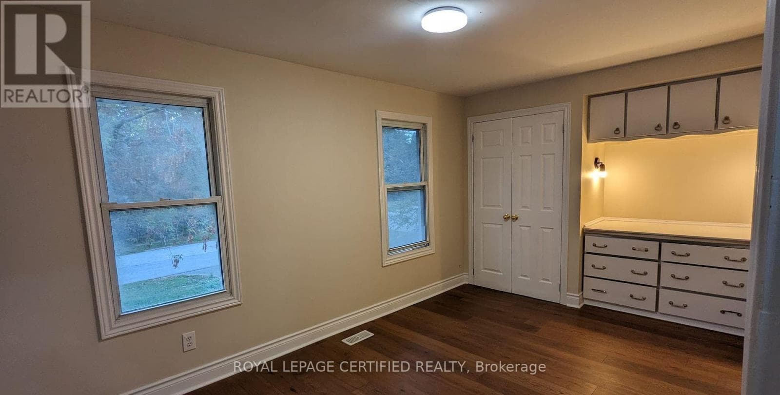 Single Family at 1468 Dundas Crescent, Mississauga (Erindale), Ontario - Photo 2 - RE/MAX Garden City Realty