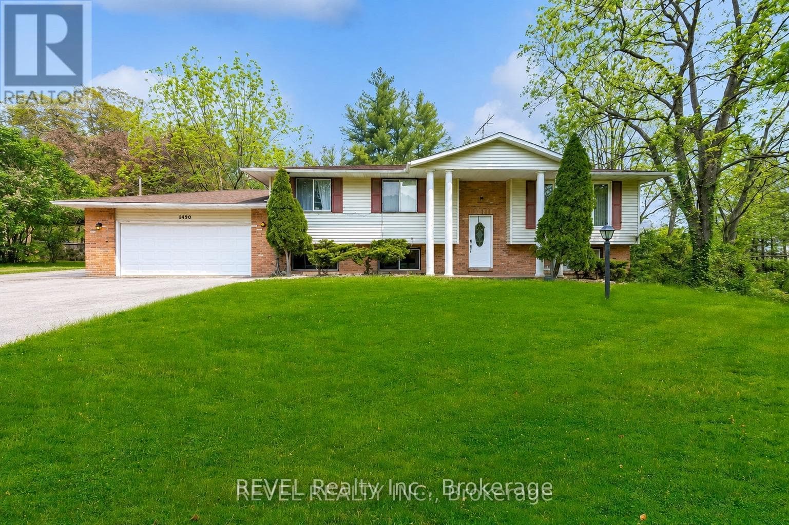 1490 York Road