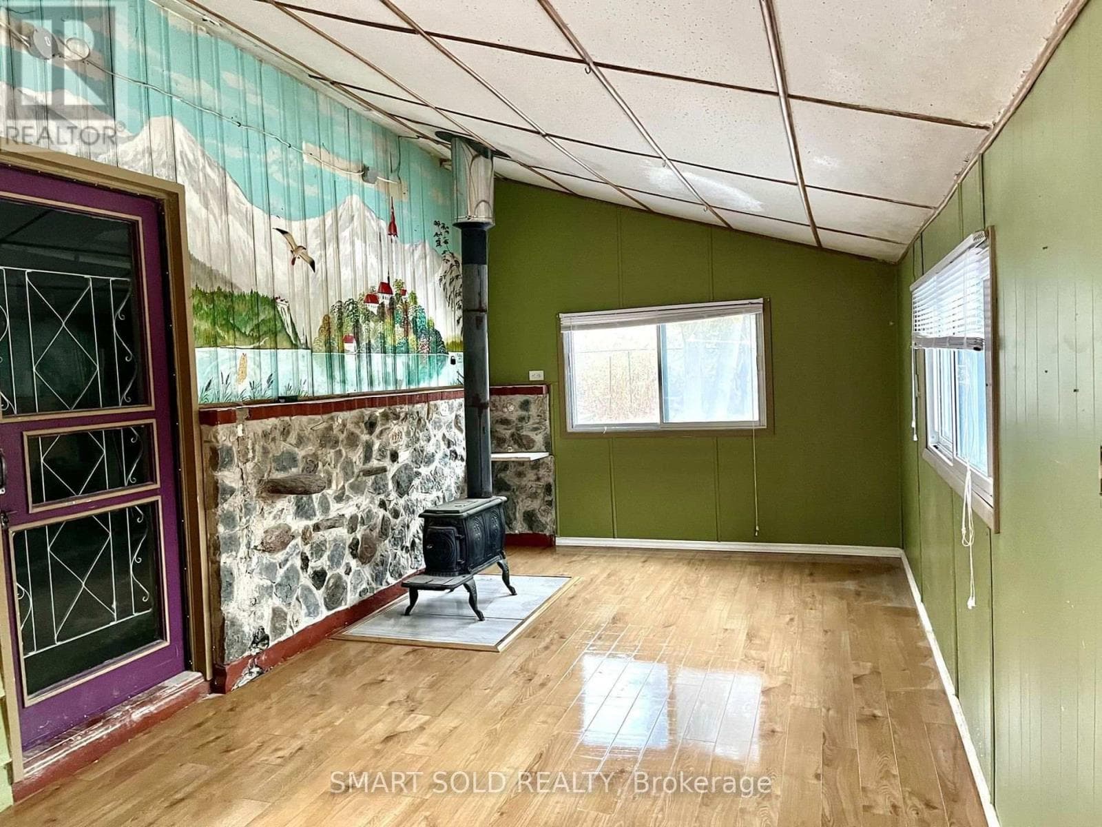 Single Family at Lower- 52 Monkswood Crescent, Newmarket (Central Newmarket), Ontario - Photo 7 - RE/MAX Garden City Realty