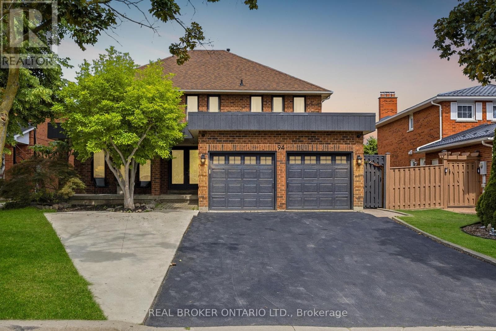94 Roxana Avenue