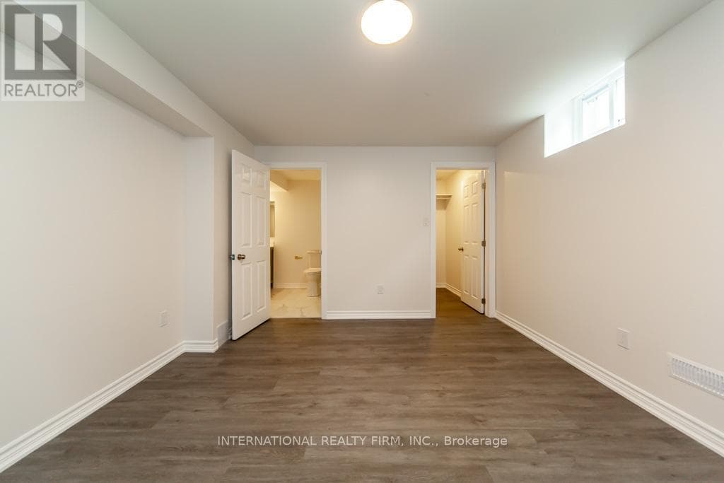 Single Family at Lower- 11 Coates Crescent, Richmond Hill (Oak Ridges Lake Wilcox), Ontario - Photo 10 - RE/MAX Garden City Realty