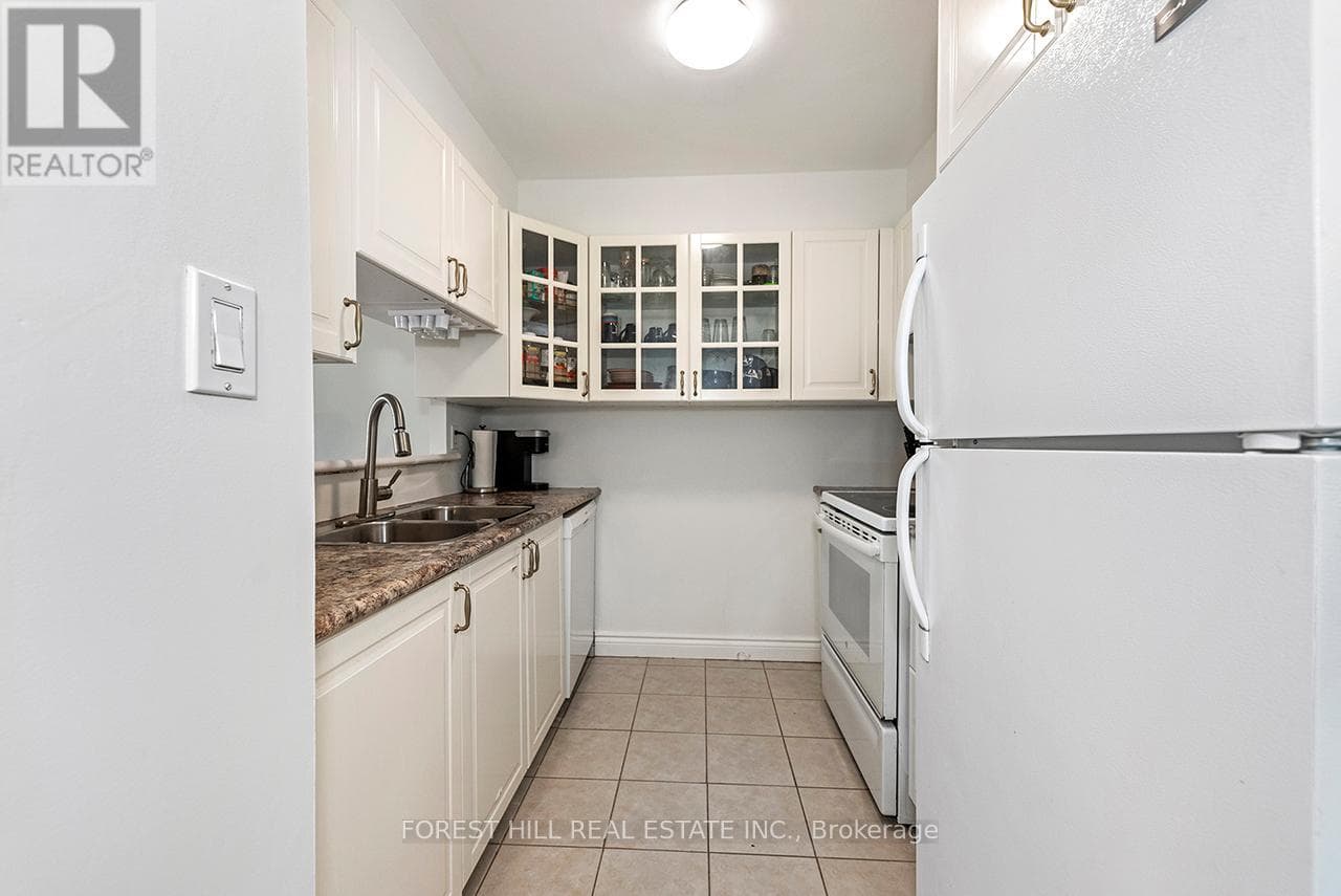 Single Family at 510- 3 Hickory Tree Road, Toronto (Weston), Ontario - Photo 7 - RE/MAX Garden City Realty