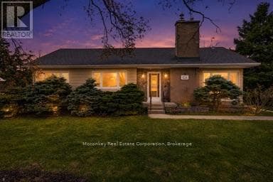 834 Crowley Crescent