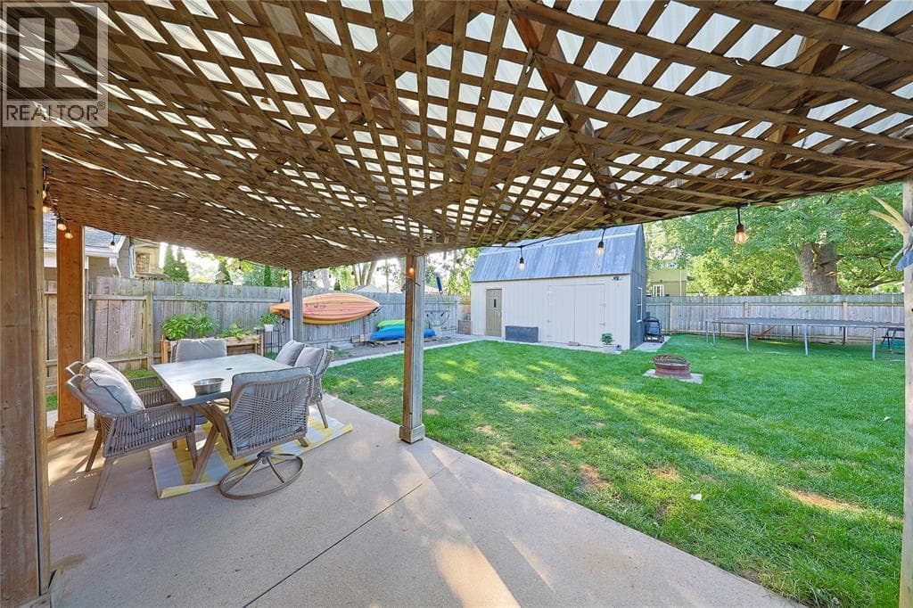 Single Family at 1043 Talfourd Street, Sarnia, Ontario - Photo 4 - RE/MAX Garden City Realty