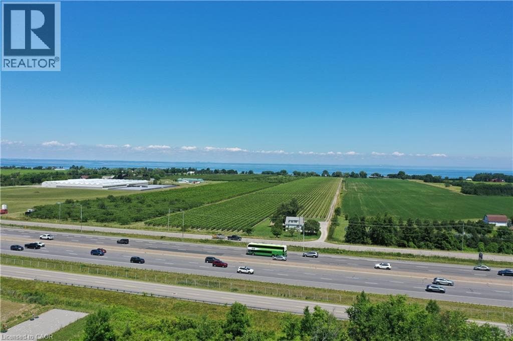 Single Family at 3705 SERVICE Road, Beamsville, Ontario - Photo 8 - RE/MAX Garden City Realty