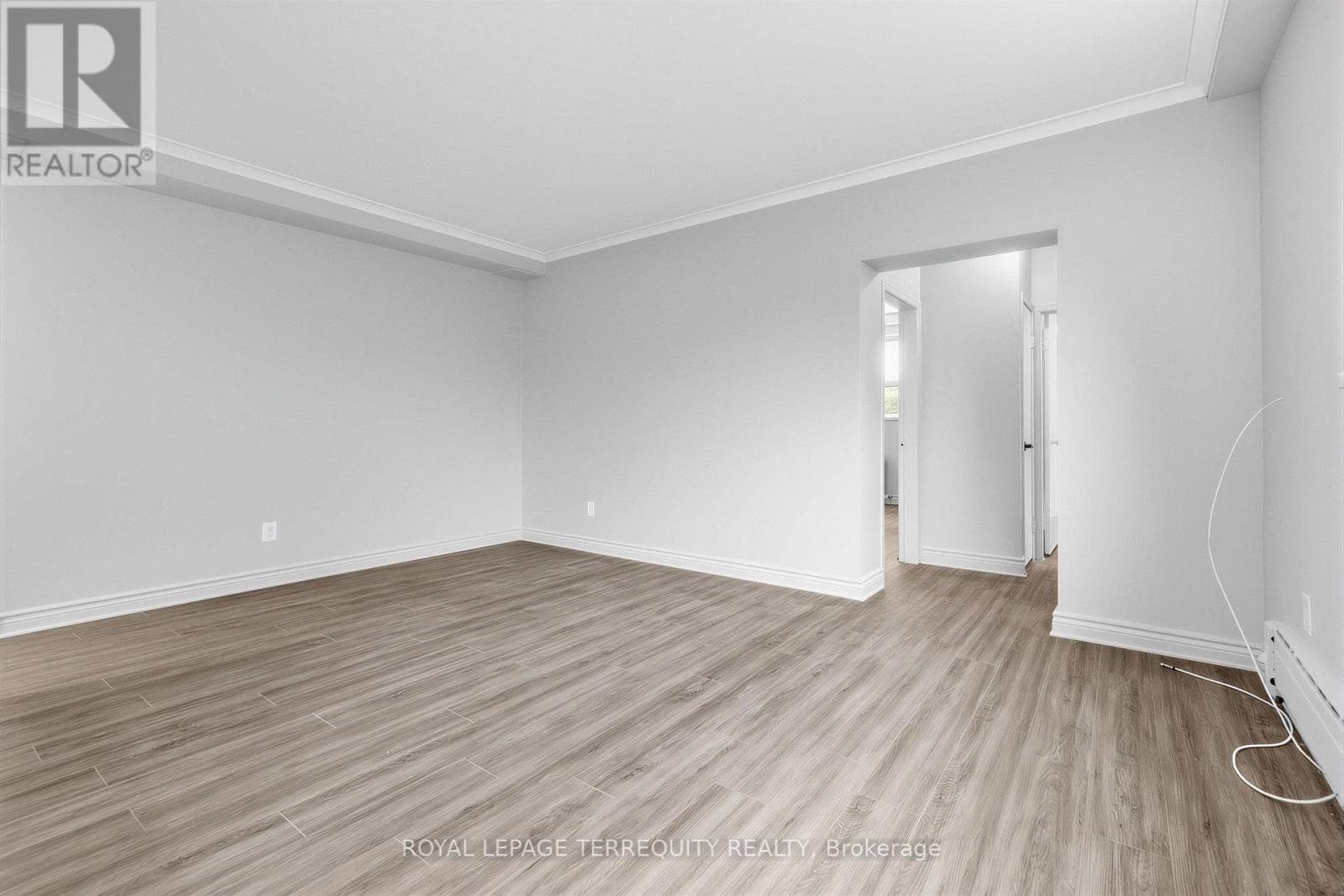 Multi-family at 3- 2548 Keele Street, Toronto (Maple Leaf), Ontario - Photo 6 - RE/MAX Garden City Realty