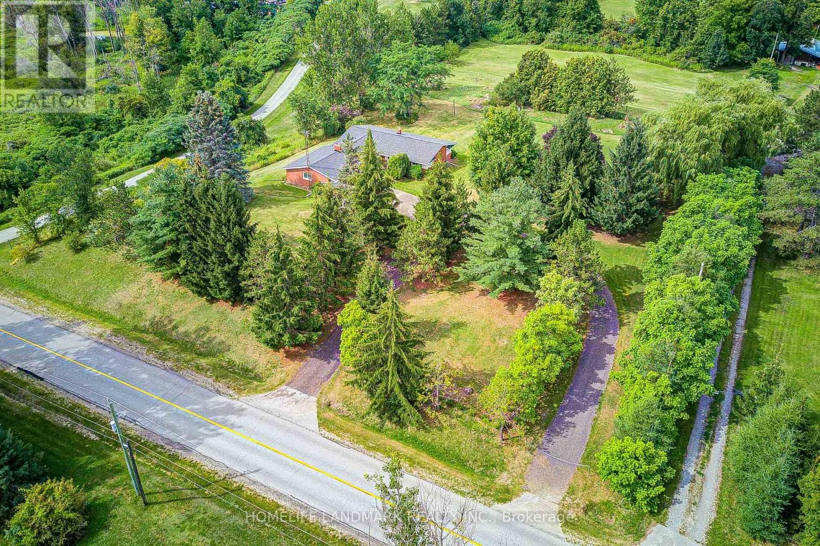 1098 15th Sideroad