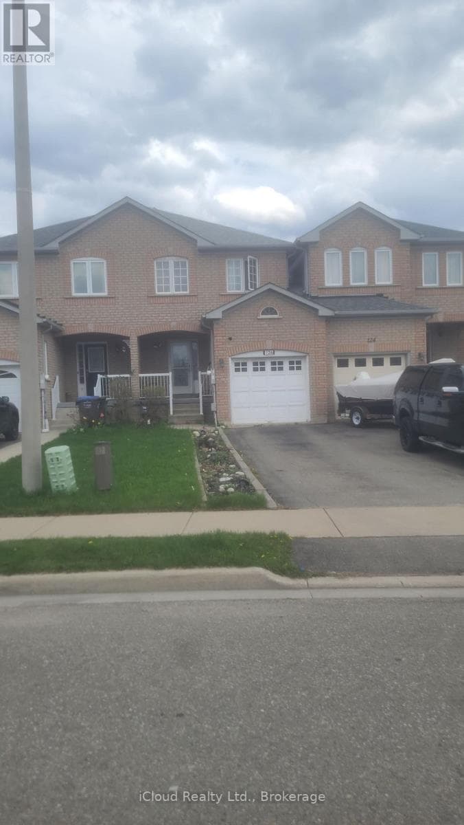 126 Twin Pines Crescent