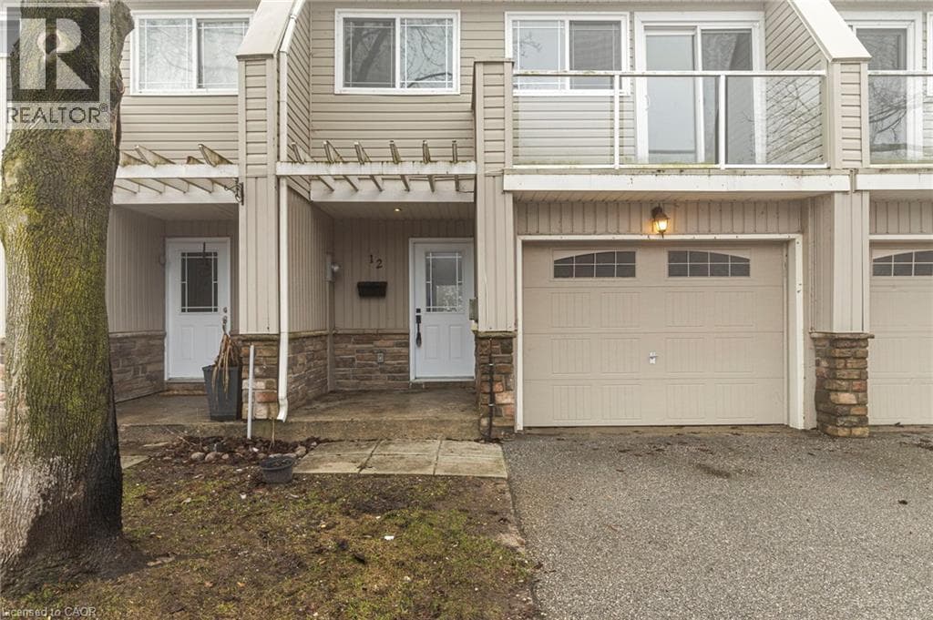 Single Family at 12- 12 LANKIN Boulevard, Orillia, Ontario - Photo 3 - RE/MAX Garden City Realty