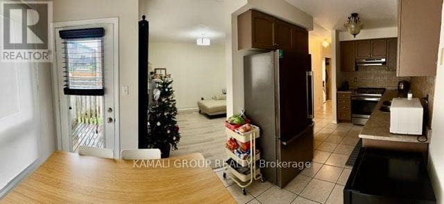 Single Family at 300 Flagstone Way, Newmarket (Woodland Hill), Ontario - Photo 6 - RE/MAX Garden City Realty