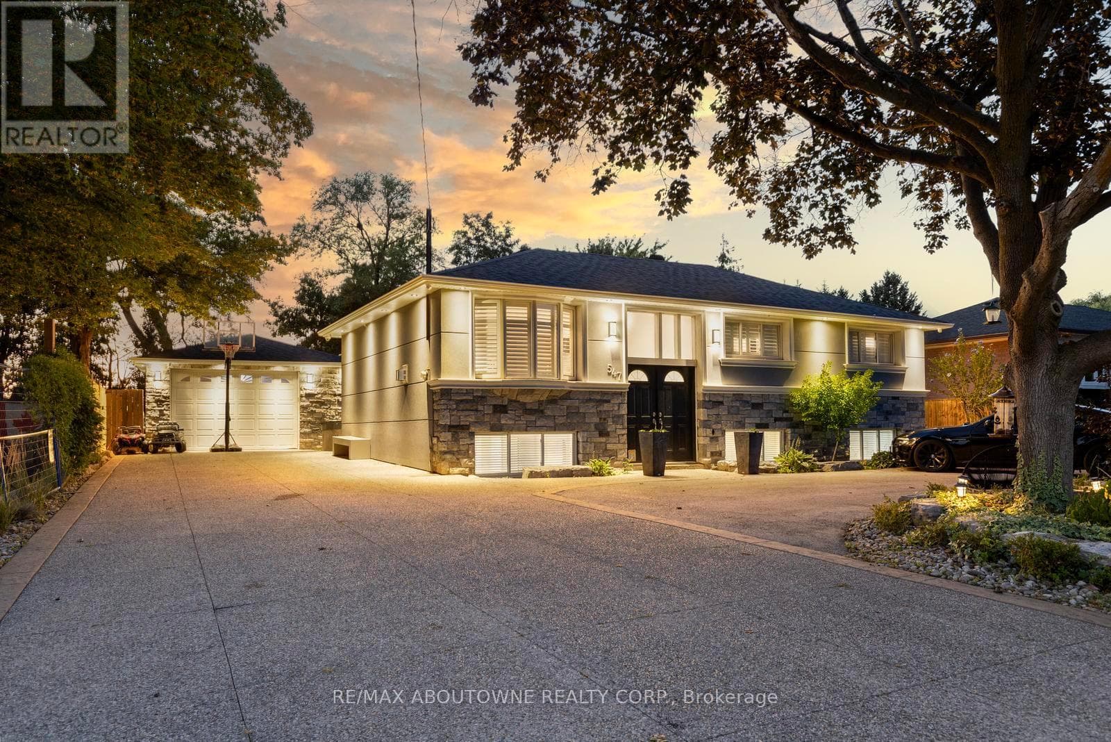 547 Pinegrove Road